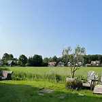 Beautiful Country For 6